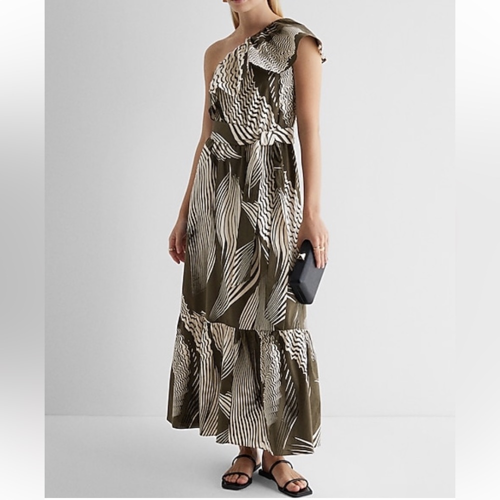 One Shoulder Ruffle Maxi